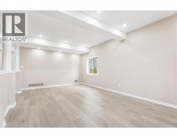 155 ELMIRA Road N - 7