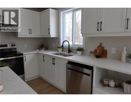 38 ALBERT Street - 12