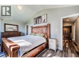 1020 DOERING Street - 30