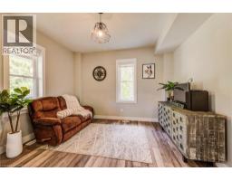 1020 DOERING Street - 7