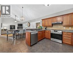 43 CLAYMORE Crescent - 12