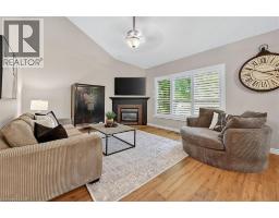 43 CLAYMORE Crescent - 15