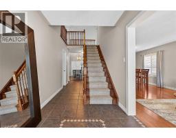 43 CLAYMORE Crescent - 19