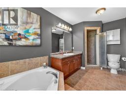 43 CLAYMORE Crescent - 23