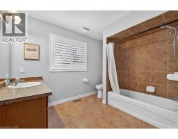 43 CLAYMORE Crescent - 27