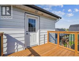 15 MAIN Avenue E - 28