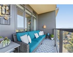 15 GLEBE Street UnitNo. 1410 - 19