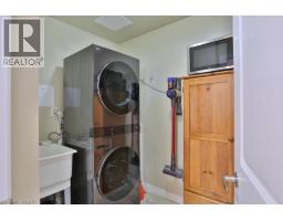 539 BELMONT Avenue W UnitNo. 608 - 21