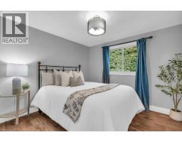 22 ROEHAMPTON Court - 22