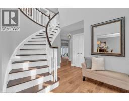 22 ROEHAMPTON Court - 7