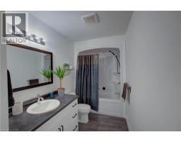 11 MALCOLM Crescent - 19