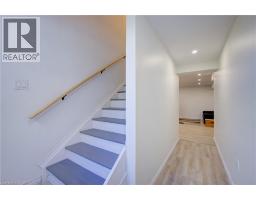 11 MALCOLM Crescent - 20