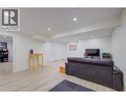 11 MALCOLM Crescent - 21