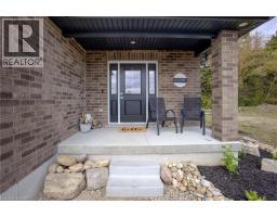 11 MALCOLM Crescent - 3
