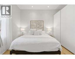 28 MIDDLETON Street - 13