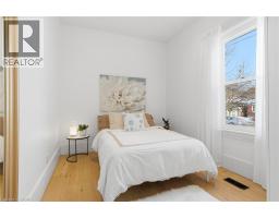 28 MIDDLETON Street - 15