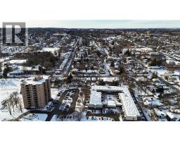 28 MIDDLETON Street - 22