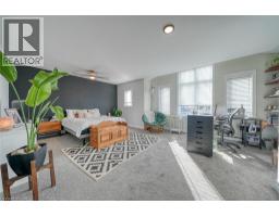 35 PEGGY Avenue - 24
