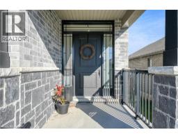 35 PEGGY Avenue - 4