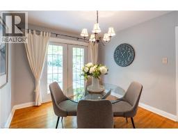 110 ELLIS Crescent S - 10