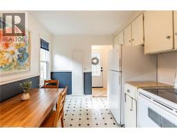 110 ELLIS Crescent S - 15