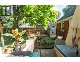 110 ELLIS Crescent S - 23