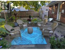 110 ELLIS Crescent S - 26