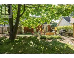 110 ELLIS Crescent S - 27