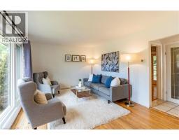 110 ELLIS Crescent S - 4