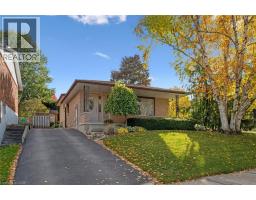 61 SANDSPRINGS Crescent - 1