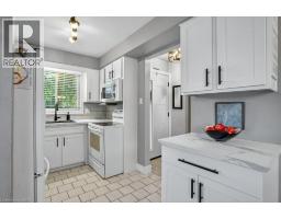 34 DUNSMERE Court - 12