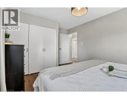 34 DUNSMERE Court - 18