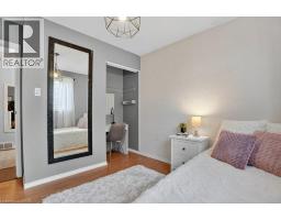 34 DUNSMERE Court - 20