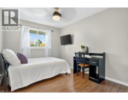 34 DUNSMERE Court - 22