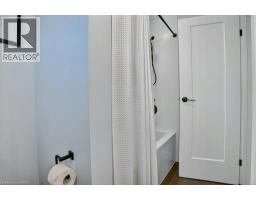34 DUNSMERE Court - 25