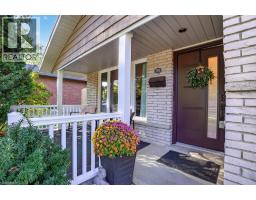 34 DUNSMERE Court - 4