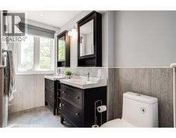 163 BOOK Road W - 23