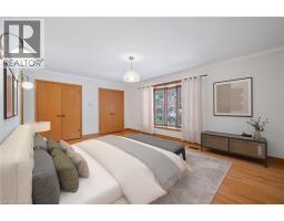 35 CHARING Cross - 13