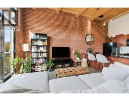 85 SPRUCE Street N UnitNo. 203 - 18