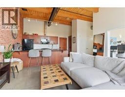 85 SPRUCE Street N UnitNo. 203 - 22
