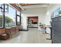 85 SPRUCE Street N UnitNo. 203 - 35