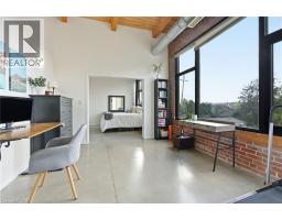 85 SPRUCE Street N UnitNo. 203 - 37