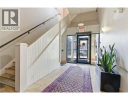 85 SPRUCE Street N UnitNo. 203 - 7