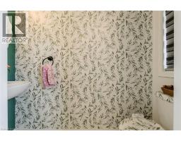 36 MUNRO CIRCLE - 19