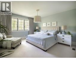 19 MAYNARD Avenue - 19