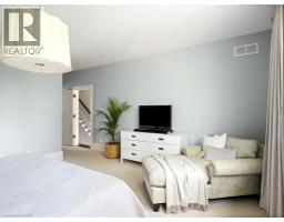 19 MAYNARD Avenue - 20