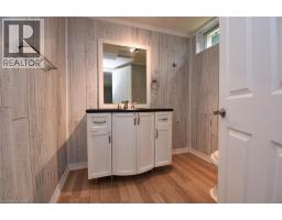 144 VICTORIA Street - 25