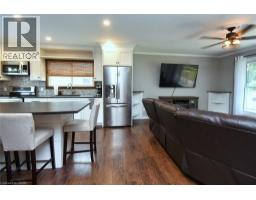 144 VICTORIA Street - 5