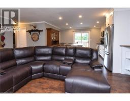 144 VICTORIA Street - 6