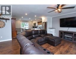 144 VICTORIA Street - 8